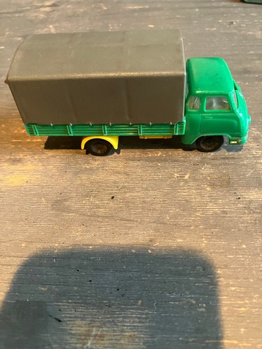 Siku plastik modell - v, 175