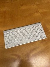 Apple Magic Keyboard A1314 | QWERTZ | Bluetooth | Weiß | Wireless | Gut