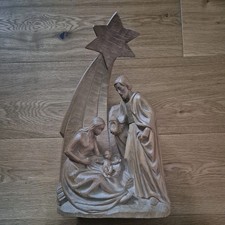 Handgeschnitzte Weihnachtskrippe , Maria mit Josef und Jesuskind,  am Stück 
