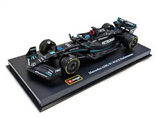 Bburago Modellauto - F1 Mercedes AMG W14 '23 #63 Russel (mit Helm, Maßstab 1:43)