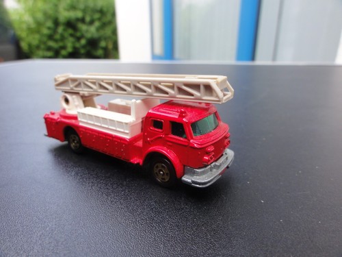 Tomica f33 ladder chief - tomica,