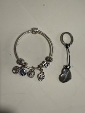 Original Pandora Silberarmband mit 5 Herz- und Stern-Charms – Sehr guter Zustand