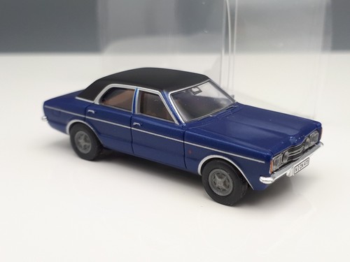 Brekina ford taunus gxl - 1:87,