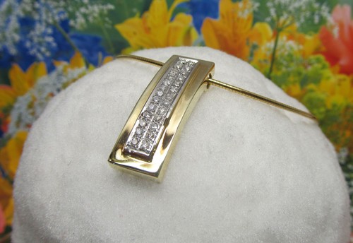 Anhänger mit schlangenkette - anhänger,