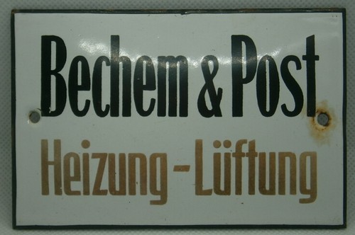 Kleines altes gewölbtes - altes,