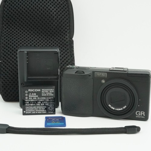 Fast neuwertig ricoh gr - [fast,