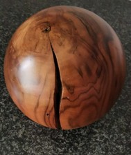 Holzkugel 19cm Europäisch