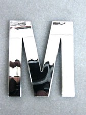 extra grosse Buchstaben M