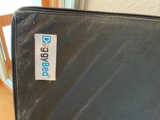 Hundebett orthopädisch Kunstleder DoggyBed. Außenmaße 120 x 80 cm, Farbe Braun. 