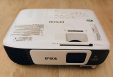 Epson LCD Projektor / Beamer EB U 42 H846B