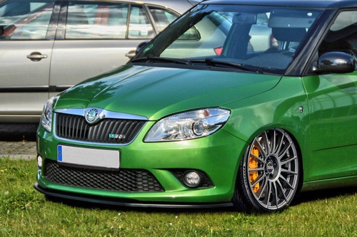 Front bumper spoiler skirt - front,