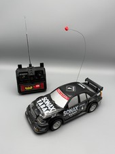 Ferngesteuertes Auto