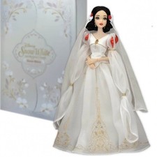 Disney Store 2022 Snow White