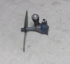 Cox Space Bug Jr mit blauem Tank 0,8 ccm Modellmotor