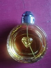  Dubai Oud.  Außergewöhnlicher Duft mit orientalischem Flair.