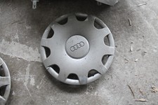 1 x AUDI 4A0601147B 15 ZOLL RADKAPPE, KAPPE