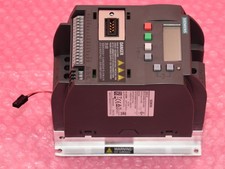 Siemens SINAMICS V20 / 6SL3210-5BE21-5UV0 / Frequenzumrichter für Motor 1,5 kW