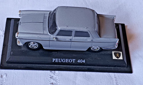 Modellauto peugeot 404 silber - peugeot,