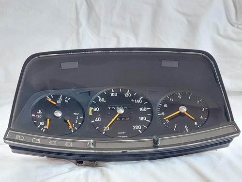 Mercedes original w123 benzin - mercedes,