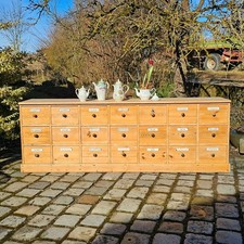 Antiker Apothekerschrank