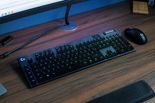 Logitech G915 Kabellose RGB