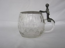 Bierkrug mit Silberdeckel