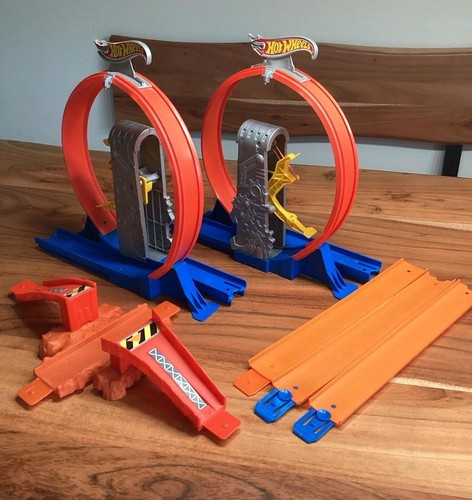 Hot wheels track - hot, builder