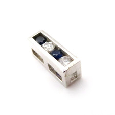 Schöner DIAMONIQUE Anhänger