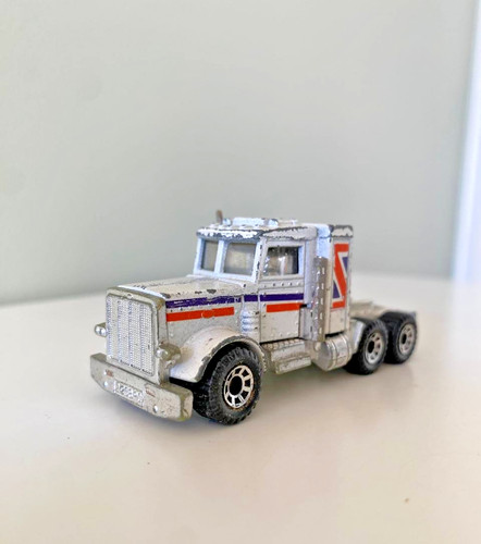 Matchbox peterbilt truck 63 - matchbox,