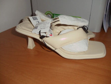 ZARA  Sandalen Größe 37 NEU