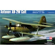Modellflugzeug Antonov An-2W