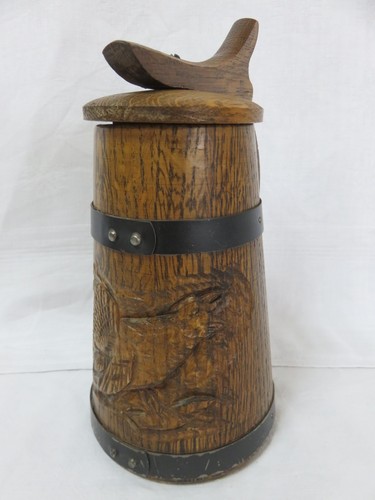 Holzkrug mit deckel und - mit,