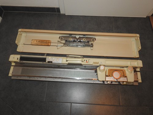 Empisal model 326 knitmaster - model,