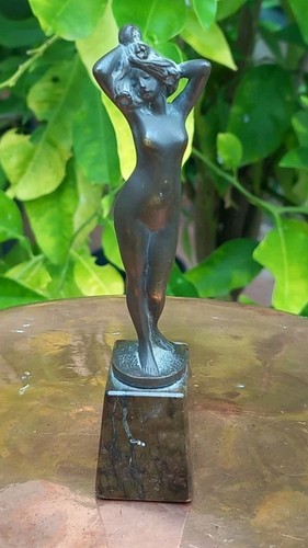 Neue skulptur aus bronze - skulptur,