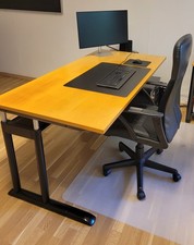 Holz‑Schreibtisch + abschließbarer Rollcontainer – Sehr guter Zustand