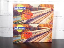 Athearn HO scale model tRain set of 2