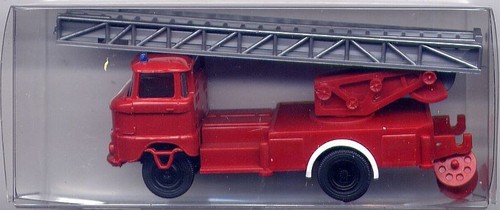 Rote ddr feuerwehr drehleiter - rote,