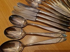 18 tlg. 800 SILBER Besteck alte Messer Gabel Suppen Löffel Essbesteck fast 1kg