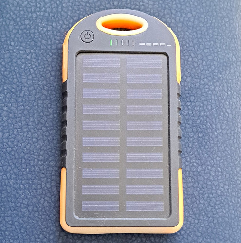 Pearl solar powerbank 3000 - solar-powerbank,