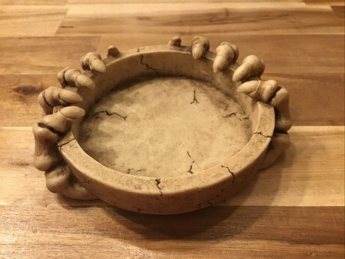 Kerzenständer skelett resin - kerzenständer,