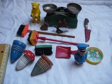 kleine Konvolut DDR-Spielzeug