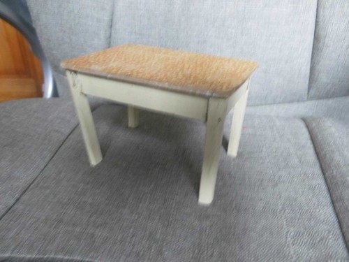Alter vintage küchentisch - /,