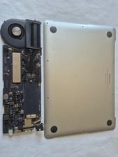 Apple MacBook Pro 13" A1502
