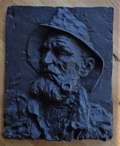 Wandrelief aus gusseisen - aus,
