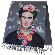 Langer Schal mit Malerei