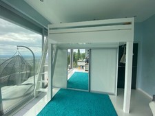 exclusives Hochbett mit Kleiderschrank