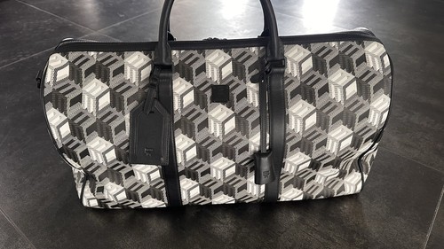 Mcm white cubic logo - mcm,