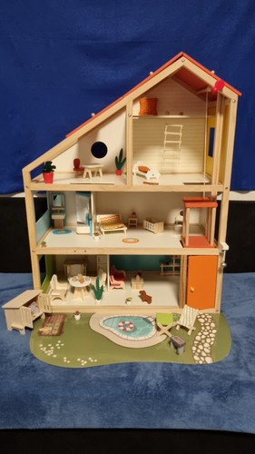 Puppenhaus aus holz mit - puppenhaus,