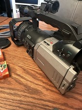 Panasonic AG-DVX100 3CCD