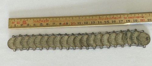 Altes armband aus - aus, 20